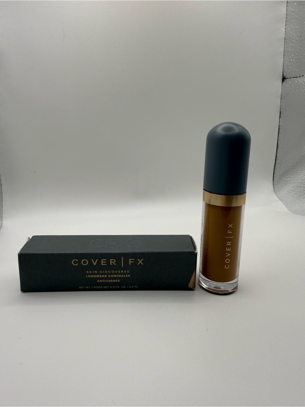 COVER FX Skin Discovered Longwear Concealer - Deep Brown